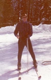Chuck Skiing in Mt. Lasen