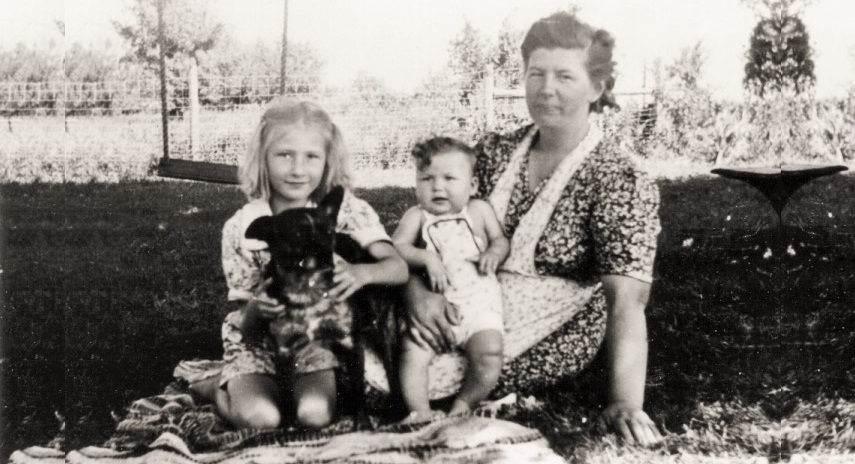 Yvonne, Edna & Charles